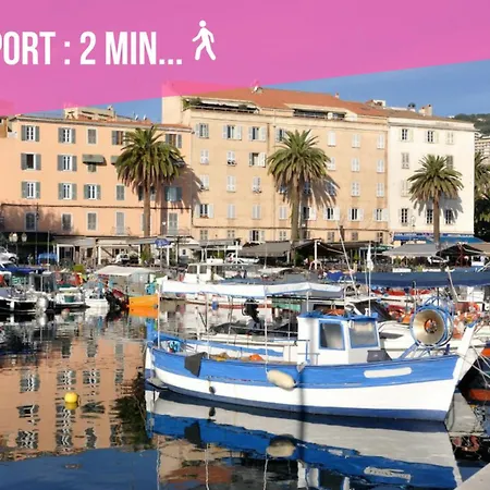 Apartment Serafini - Historic Center Modern - By Tgb *