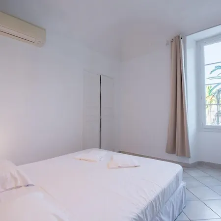 Serafini - Historic Center Modern - By Tgb Apartment